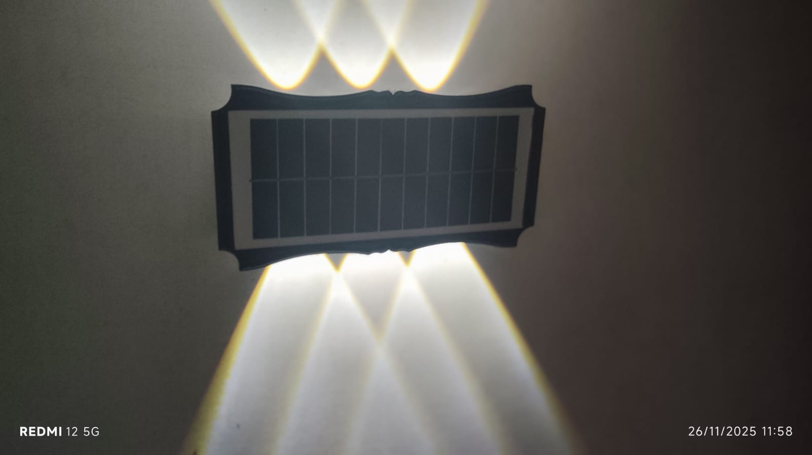 SOLAR WALL LIGHT 20 W